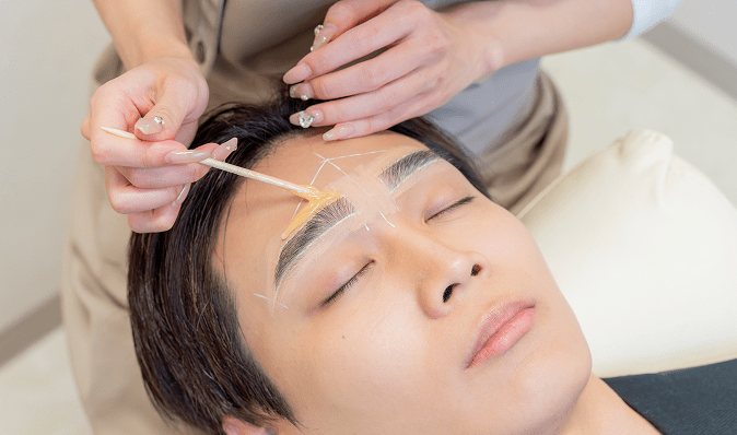 施術中の男性の写真